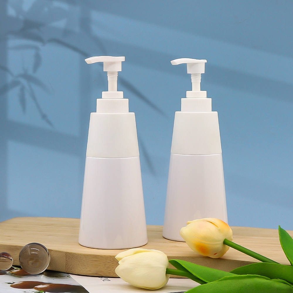 Umweltfreundliche konische Plastikflasche für Gesichtsreiniger